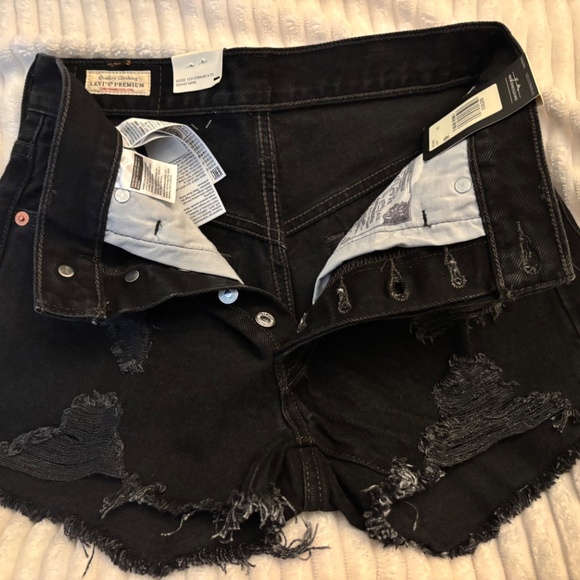 NWT Levi’s 501 shorts size: 24 - Picture 2 of 10